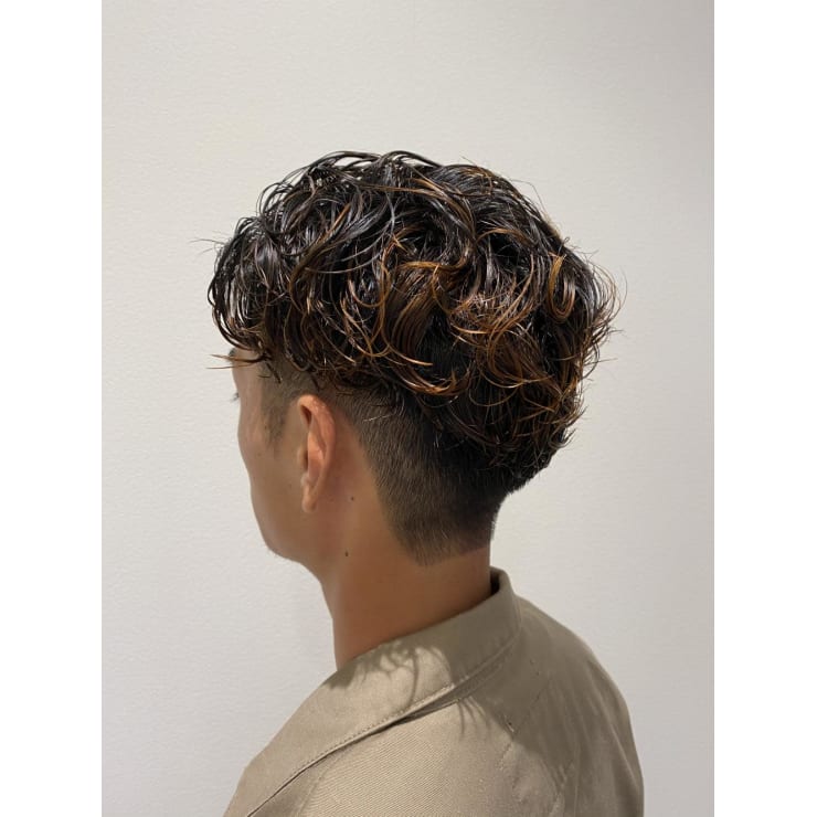 メンズパーマ Ancheri By Flammeum 大船店 アンシェリ バイ フラミューム オオフナテン のヘアスタイル 美容院 美容室 を予約するなら楽天ビューティ