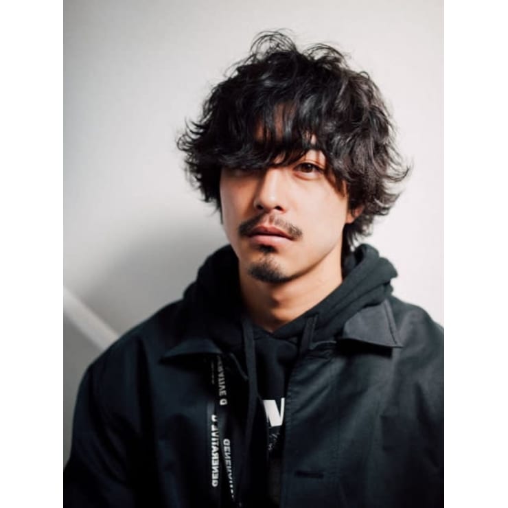 メンズおすすめ マッシュウルフ無造作パーマ 恵比寿 Ashion 恵比寿店 エーション エビステン のヘアスタイル 美容院 美容室を予約するなら楽天ビューティ