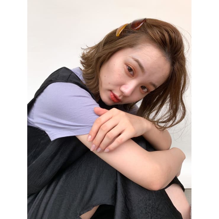ボブ アレンジ ヘアピン 切りっぱなしボブ Nalu ナル のヘアスタイル 美容院 美容室を予約するなら楽天ビューティ