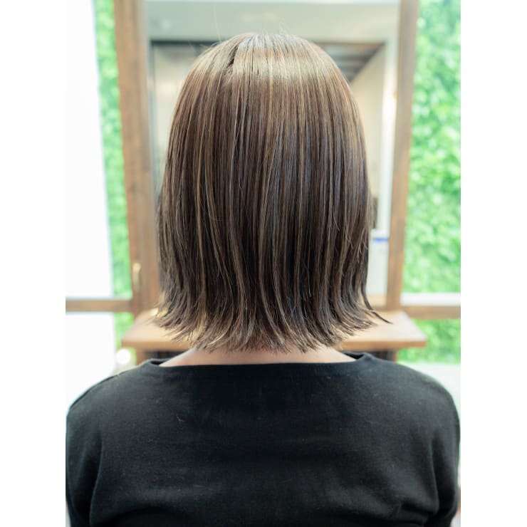 外ハネボブにたっぷり細かくハイライト Stella Premium Hair ステラ プレミアムヘアー のヘアスタイル 美容院 美容室を予約するなら楽天ビューティ