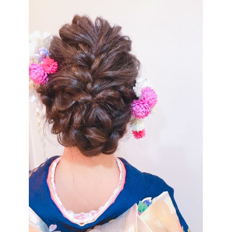 エムズ 成人式スタイル E Mz Curatif エムズキュラティフ のヘアスタイル 美容院 美容室を予約するなら楽天ビューティ