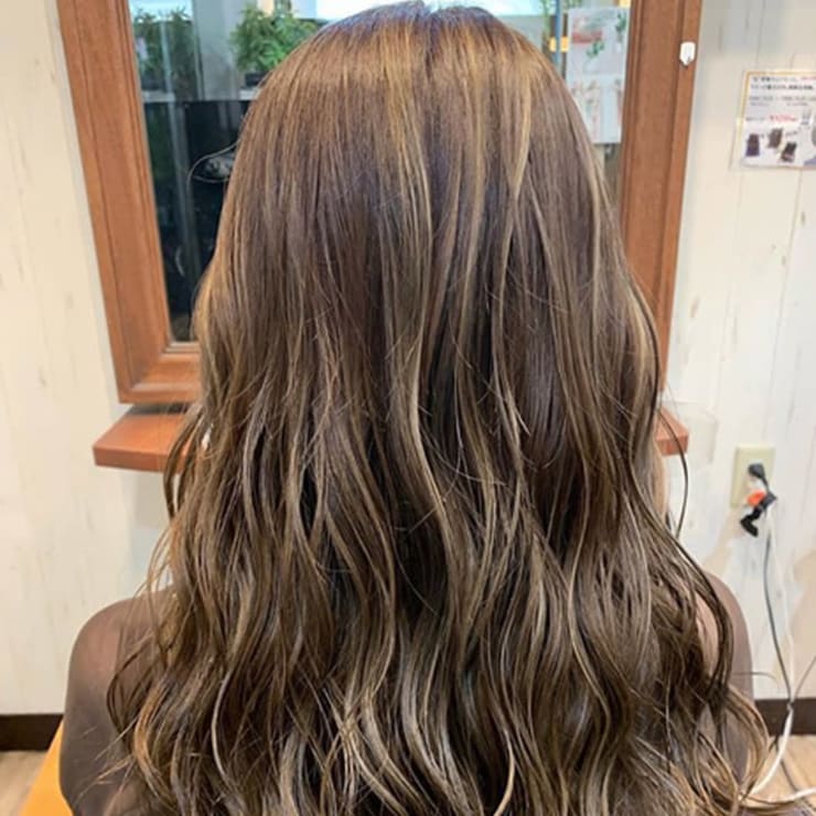 ハイライトメッシュデザイン Arrows 東川口店 アローズヒガシカワグチテン のヘアスタイル 美容院 美容室を予約するなら楽天ビューティ