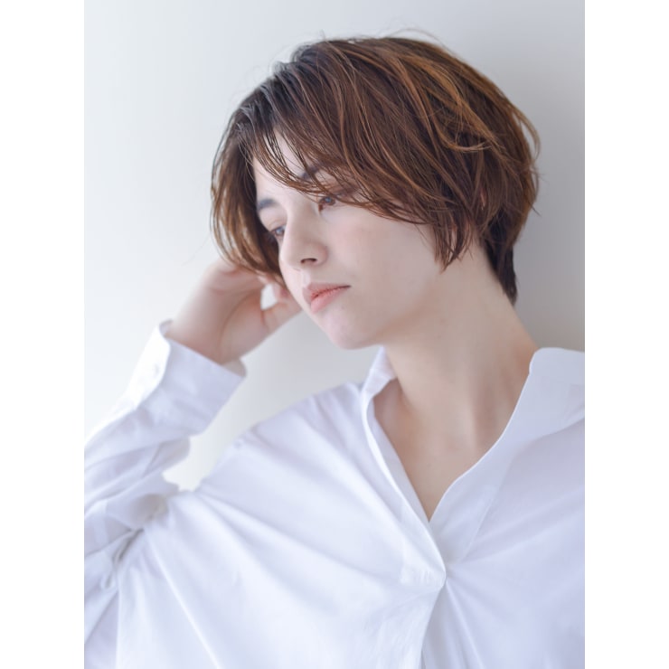 大人可愛い センターパートショートボブ Atelier Ittowa アトリエイトワ のヘアスタイル 美容院 美容室を予約するなら楽天ビューティ