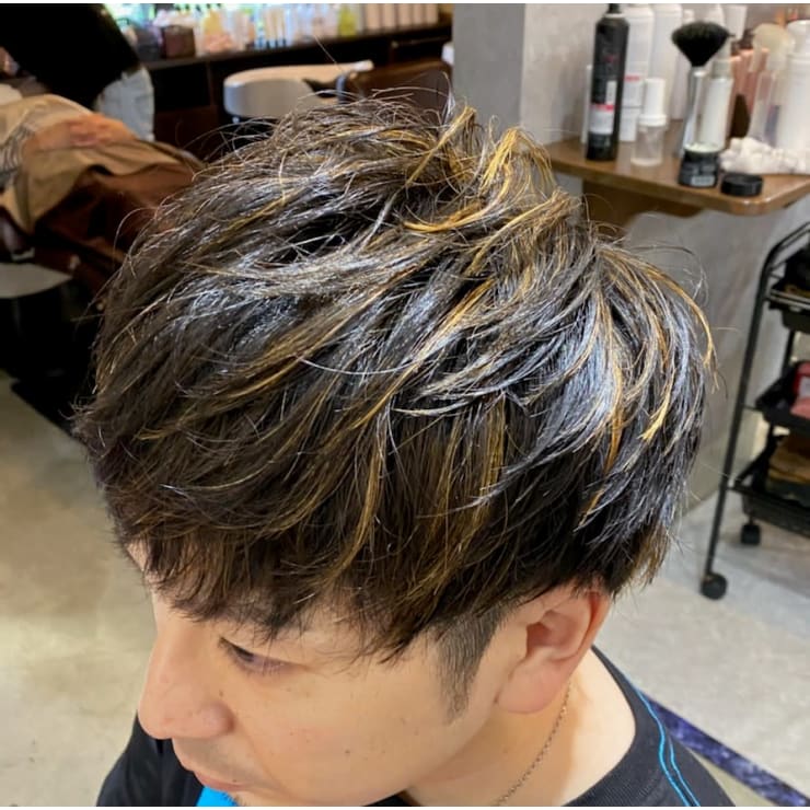 メンズハイライトスタイル Braeve Hair Design ブレイブ ヘア デザイン のヘアスタイル 美容院 美容室を予約するなら楽天ビューティ