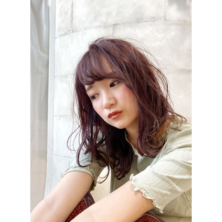ふんわりゆるウェーブ ミディアムボブ Un Seul アンスール のヘアスタイル 美容院 美容室を予約するなら楽天ビューティ