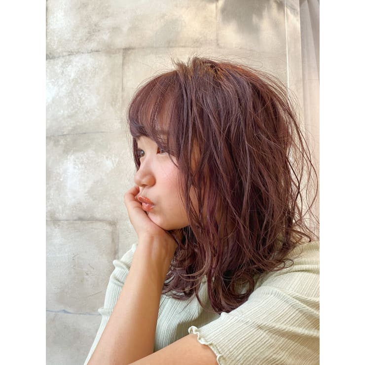 ふんわりゆるウェーブ ミディアムボブ Un Seul アンスール のヘアスタイル 美容院 美容室を予約するなら楽天ビューティ