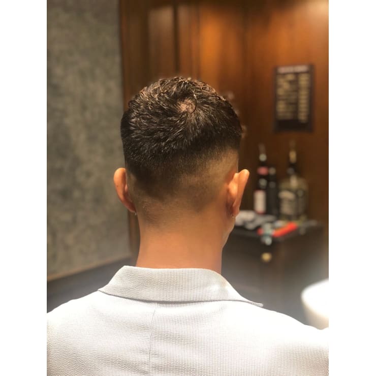 漢のショートバック 理容室 銀座 メンズ ショート ヒロ銀座ヘアーサロン 銀座一丁目中央通り店 ヒロギンザヘアーサロンギンザイッチョウメチュウオウドオリテン のヘアスタイル 美容院 美容室を予約するなら楽天ビューティ
