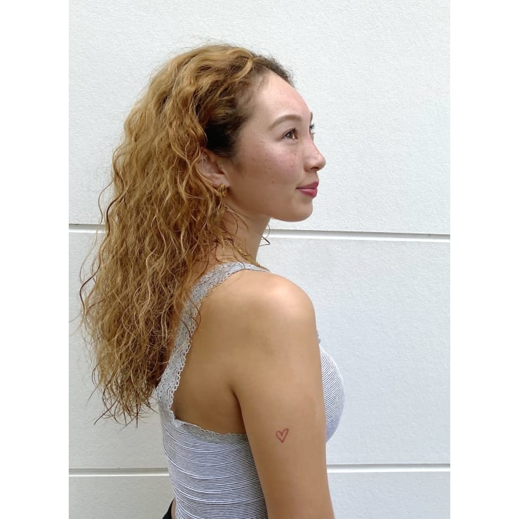 外国人風スパイラルパーマ Beautrium 福岡 ビュートリアム のヘアスタイル 美容院 美容室を予約するなら楽天ビューティ 外国人風スパイラルパーマ Beautrium 福岡 ビュートリアム のヘアスタイル 美容院 美容室を予約するなら楽天ビューティ