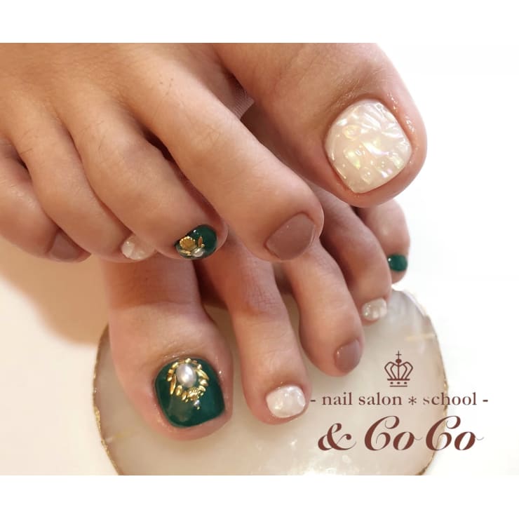 アンティークフットデザイン Nailsalon School Coco ネイルサロンスクールアンドココ のネイルデザイン ネイル まつげサロンを予約するなら楽天ビューティ アンティークフットデザイン Nailsalon School Coco ネイルサロンスクールアンドココ のネイルデザイン ネイル まつげサロンを予約するなら楽天ビューティ