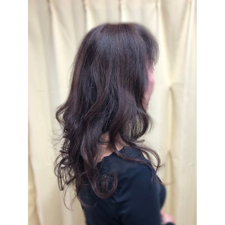 大人女性 ツヤ感 ゴージャスロング 理学美容院ひで リガクビヨウインヒデ のヘアスタイル 美容院 美容室を予約するなら楽天ビューティ