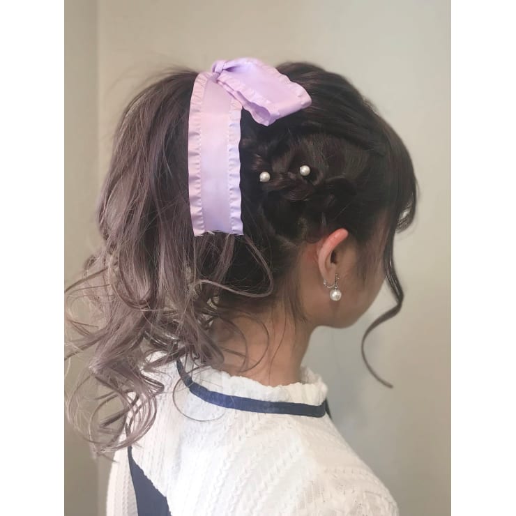 ポニーテール 編み込みアレンジ ポニーテールアレンジ Salon De Favori サロンドファヴォリ のヘアスタイル 美容院 美容室を予約するなら楽天ビューティ