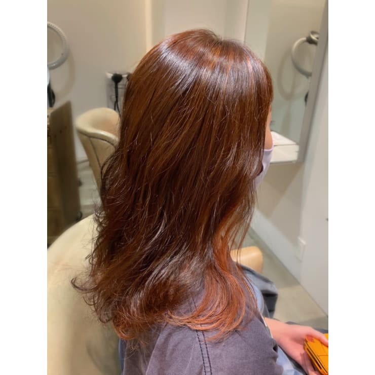 秋冬イチオシ ハイライトでアプリコットオレンジカラー Hair Make Opsis オプシス のヘアスタイル 美容院 美容室を予約するなら楽天ビューティ