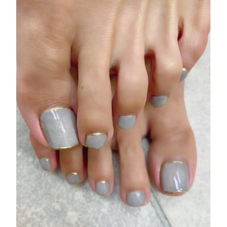 秋冬マグネットフットネイル ネイルサロン ティアラ リュクス 市川北口 ネイルサロンティアラリュクスイチカワキタグチ のネイルデザイン ネイル まつげサロンを予約するなら楽天ビューティ