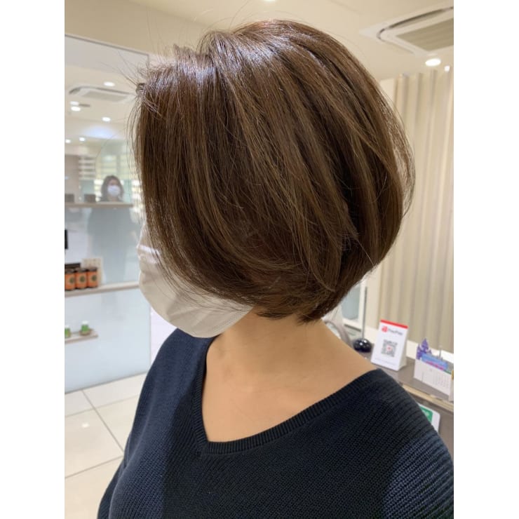 白髪ぼかしハイライト ショートボブ Marju銀座 マージュギンザ のヘアスタイル 美容院 美容室を予約するなら楽天ビューティ