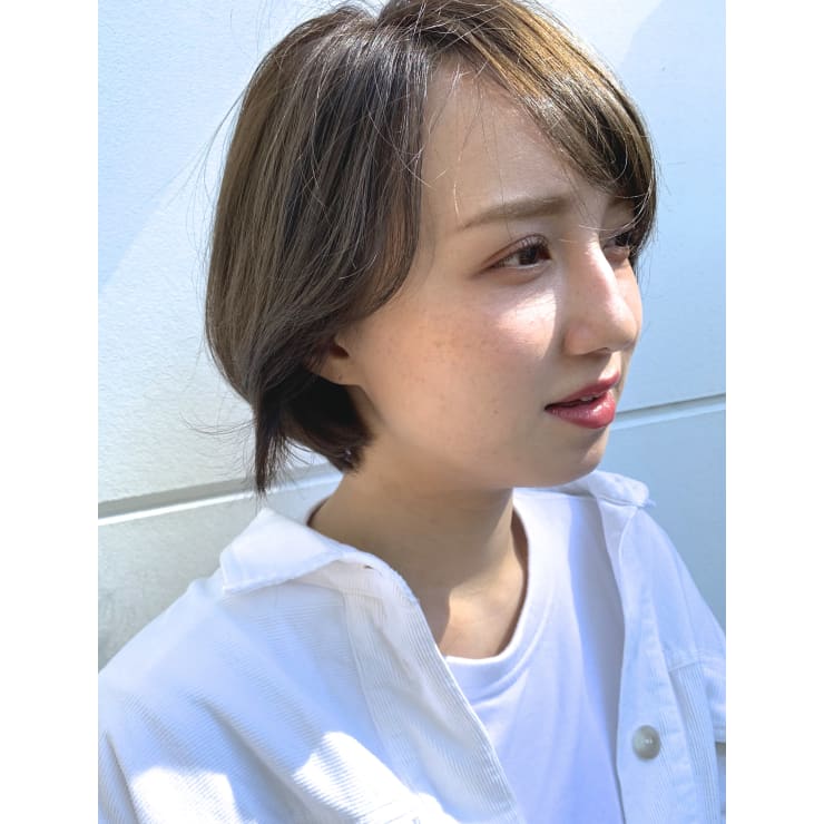 大人可愛いショート 透明感カラー Beautrium 福岡 ビュートリアム のヘアスタイル 美容院 美容室を予約するなら楽天ビューティ