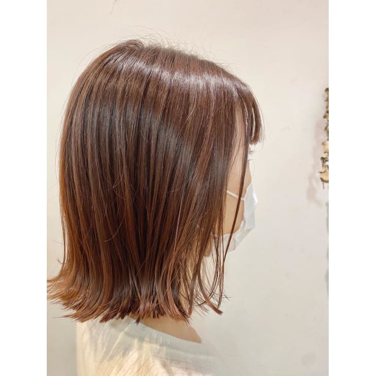 ピンクブラウン 切りっぱなしボブ Hug Lug ハグアンドラグ のヘアスタイル 美容院 美容室を予約するなら楽天ビューティ