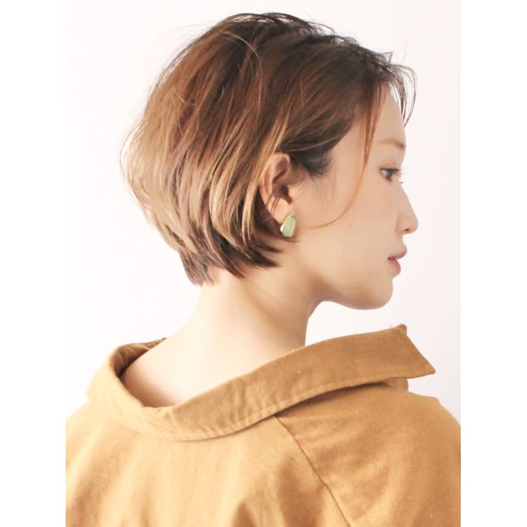 ワンカールパーマのショートボブ Circus By Beautrium 表参道 サーカスバイビュートリアム のヘアスタイル 美容院 美容室を予約するなら楽天ビューティ