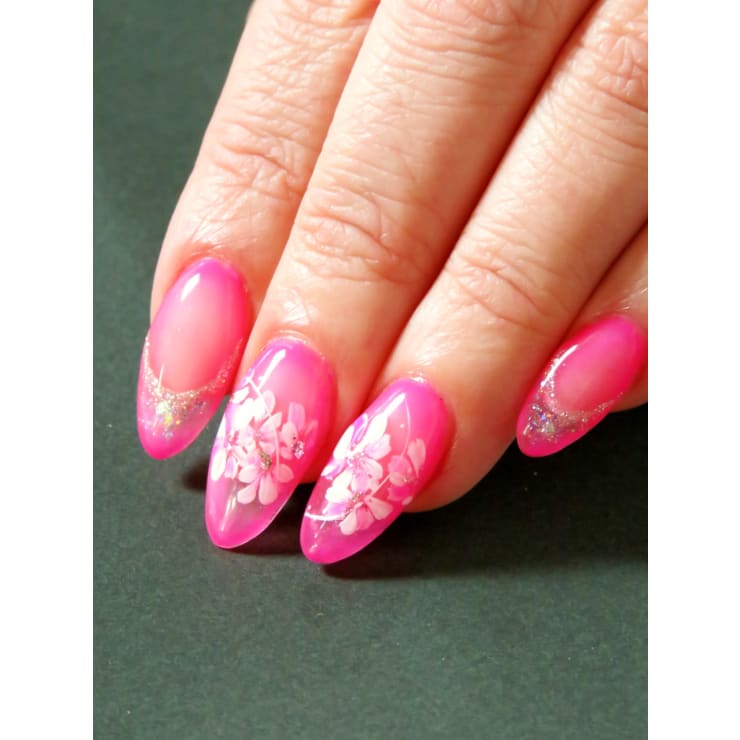 定額デザインもカラーを変更すれば雰囲気をチェンジできる あなただけの指先へ A Nail Salon Plaka1 Flagship エー ネイルサロン プラーカ ワン ホンテン のこだわり特集 ネイル まつげサロンを予約するなら楽天ビューティ