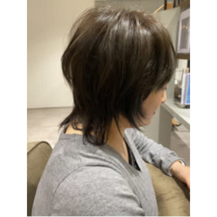 ミディアムマッシュウルフ スタイリスト下山 Biji 天満橋 ビジ テンマバシ のヘアスタイル 美容院 美容室を予約するなら楽天ビューティ