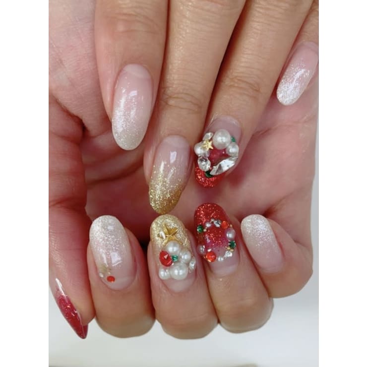 キラキラxmas ネイルサロン ティアラ リュクス 市川北口 ネイルサロンティアラリュクスイチカワキタグチ のネイルデザイン ネイル まつげ サロンを予約するなら楽天ビューティ