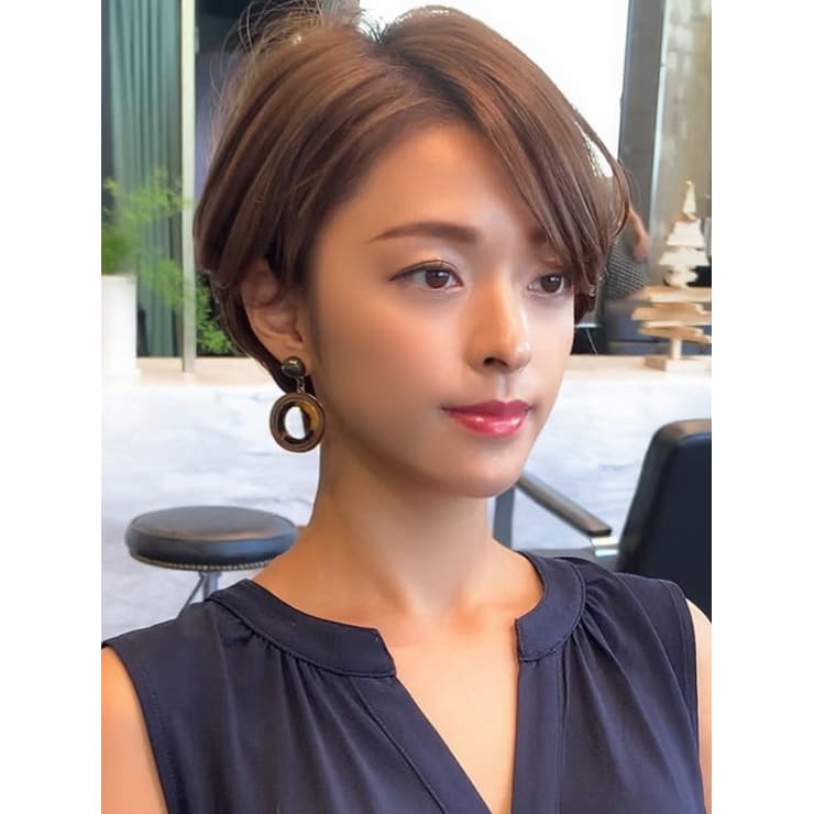 30代 40代 大人耳かけショート Circus By Beautrium 表参道 サーカスバイビュートリアム のヘアスタイル 美容院 美容室を予約するなら楽天ビューティ