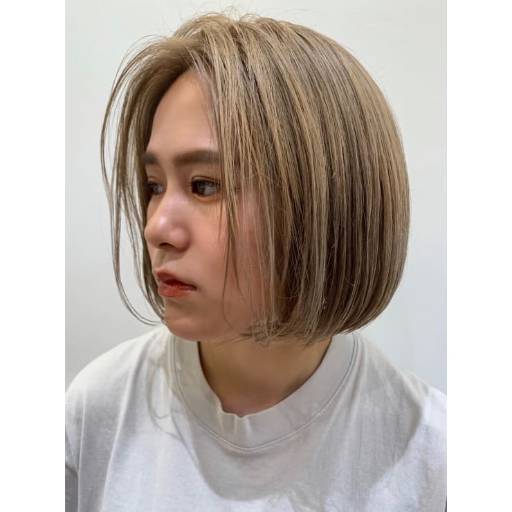 前髪なし大人のパツっとボブ Beautrium 鎌倉小町 ビュートリアム のヘアスタイル 美容院 美容室を予約するなら楽天ビューティ 前髪なし大人のパツっとボブ Beautrium 鎌倉小町 ビュートリアム のヘアスタイル 美容院 美容室を予約するなら楽天ビューティ