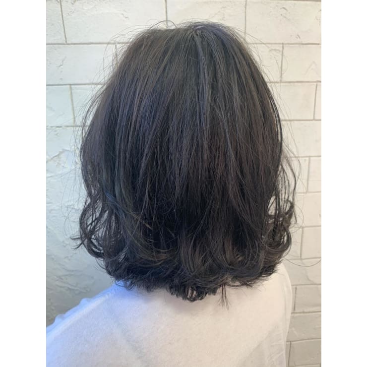 抜け感を出せるハイライトカラー アッシュグレー Archange By Anyhow 川口駅東口 アルカンジュバイエニーハウ のヘアスタイル 美容院 美容室を予約するなら楽天ビューティ 抜け感を出せるハイライトカラー アッシュグレー Archange By Anyhow 川口駅東口 アルカンジュバイエニーハウ のヘアスタイル 美容院 美容室を予約するなら楽天ビューティ