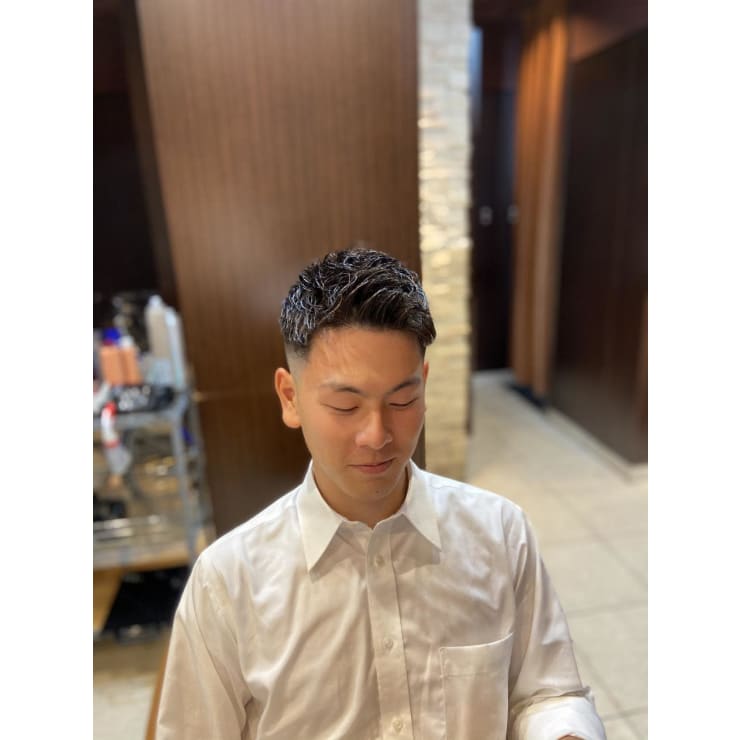 ヘア モード キクチ 神田 日銀 通り 店