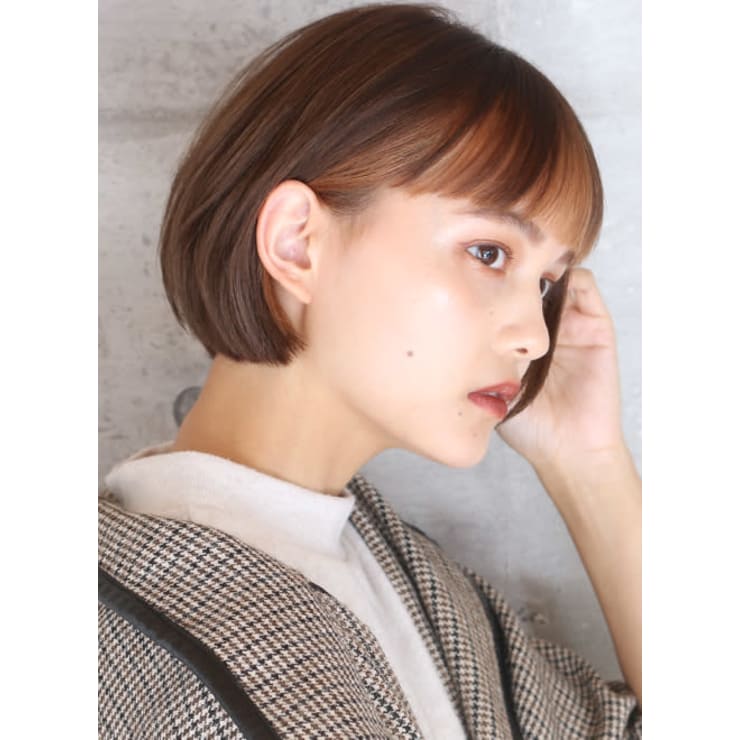 インナーカラー 大人の丸みショートボブ Beautrium Ginza ビュートリアム のヘアスタイル 美容院 美容室を予約するなら楽天ビューティ