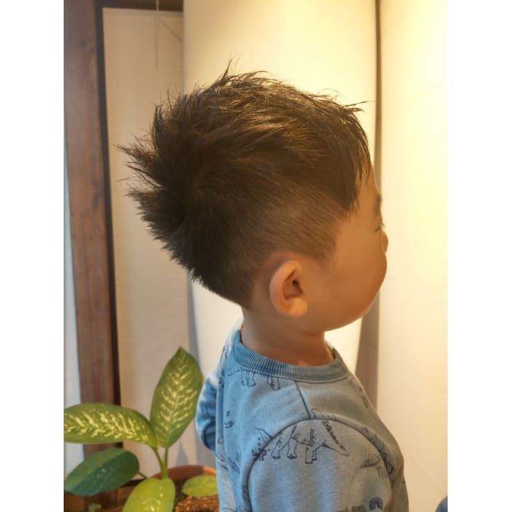 見た目は子供 中身はオヤジ オヤジキッズのモテアシメ刈上げ ヒトトケ ヒトトケ のヘアスタイル 美容院 美容室を予約するなら楽天ビューティ 見た目は子供 中身はオヤジ オヤジキッズのモテアシメ刈上げ ヒトトケ ヒトトケ のヘアスタイル 美容院 美容室を予約するなら楽天ビューティ