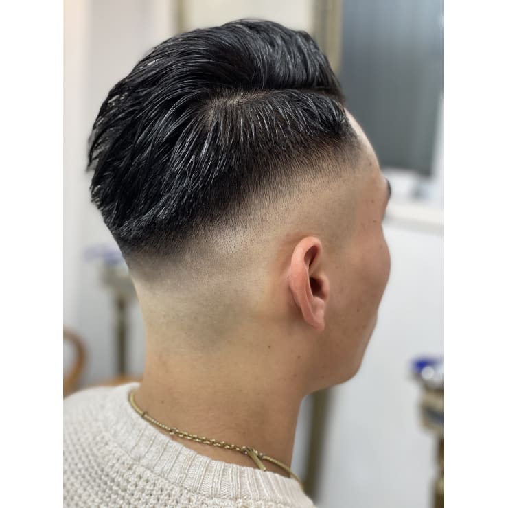 スキンフェードカットハードパート七三スタイル Hair Ales Harajuku ヘアーアレス ハラジュク のヘアスタイル メンズ 美容院 美容室を予約するなら楽天ビューティ