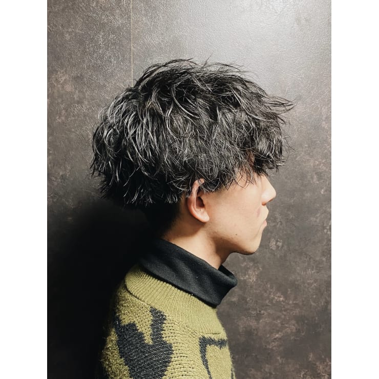 ツイストスパイラルパーマ 浜松町 ヒロ銀座 理容室 ヒロ銀座ヘアーサロン 浜松町大門店 ヒロギンザ ハママツチョウダイモンテン のヘアスタイル 美容院 美容室を予約するなら楽天ビューティ