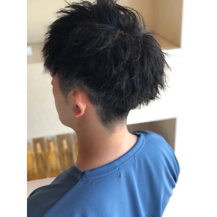ツイストパーマ メンズ 刈り上げ Super Cut 元町店 スーパーカットモトマチテン のヘアスタイル 美容院 美容室を予約するなら楽天ビューティ