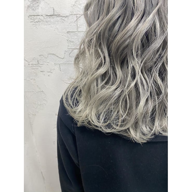 グラデーションシルバーミンク　ショートジレ ショートヘアにもグラデーションカラー【くすみ系グレーベージュ
