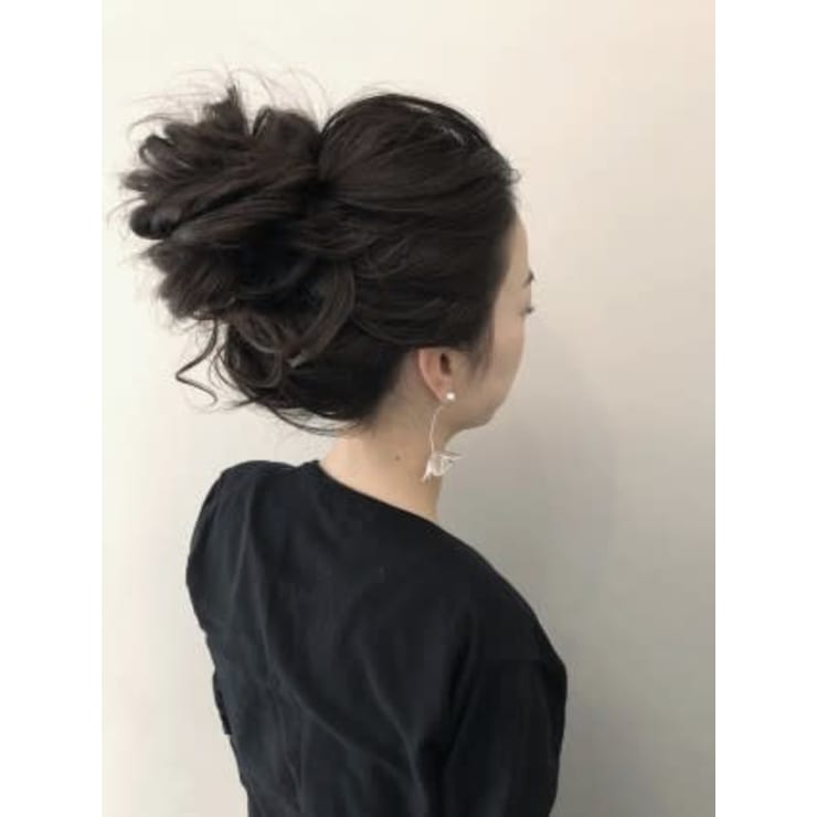 Neolive Aim 無造作お団子ヘア Neolive Aim 横浜店 ネオリーブアイムヨコハマテン のヘアスタイル 美容院 美容室を予約するなら楽天ビューティ