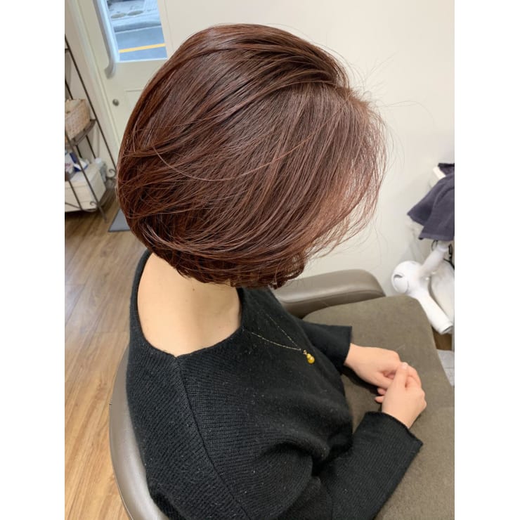 ホントに40代 白髪染めに見えないアプリコットピンク ｃｒｅａ能見台 クレアノウケンダイ のヘアスタイル 美容院 美容 室を予約するなら楽天ビューティ