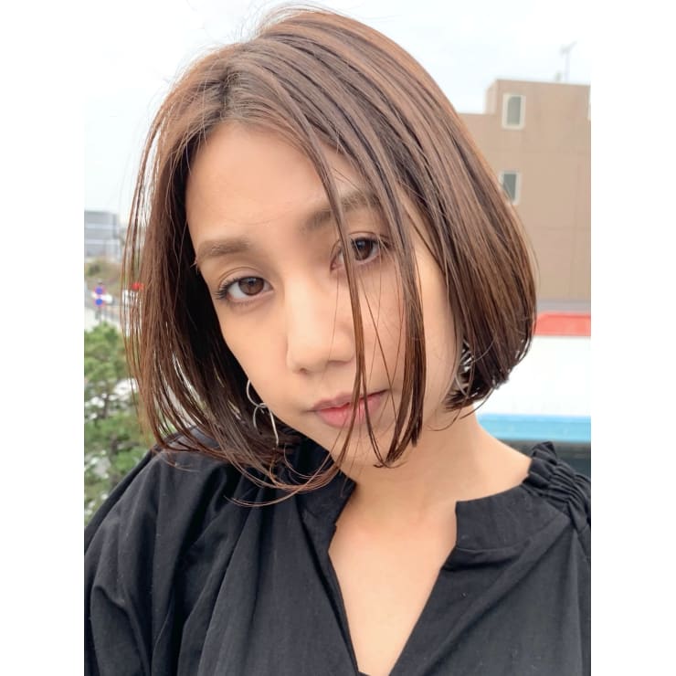 大人の前髪なしパツっとボブ Beautrium 鎌倉小町 ビュートリアム のヘアスタイル 美容院 美容室を予約するなら楽天ビューティ
