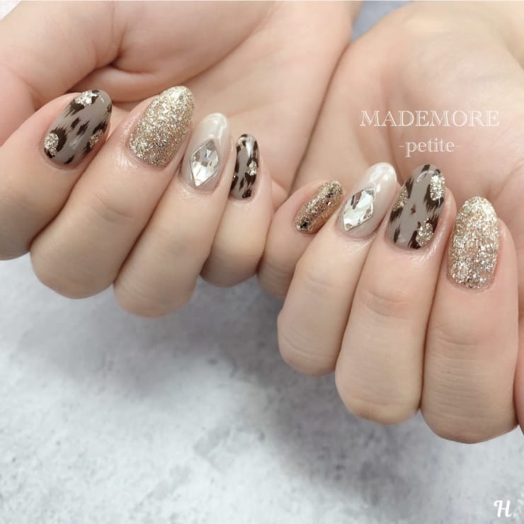 ニュアンスヒョウ柄ネイル Mademore Petite マドモアプティット のネイルデザイン ネイル まつげサロンを予約するなら楽天ビューティ