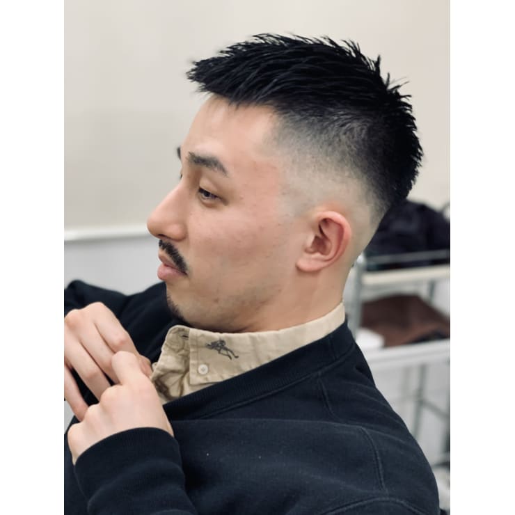 スキンフェードカットクロップスタイル Hair Ales Harajuku ヘアーアレス ハラジュク のヘアスタイル 美容院 美容室を予約するなら楽天ビューティ