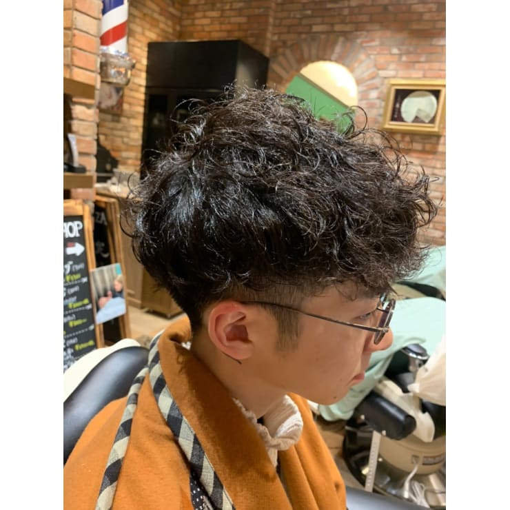 モテエロパーマ 新橋 日比谷 内幸町 虎ノ門 西新橋 理容室 ヒロ銀座ヘアーサロン 新橋 日比谷口店 ヒロギンザヘアーサロンシンバシヒビヤグチテン のヘアスタイル 美容院 美容室を予約するなら楽天ビューティ