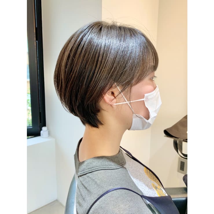 表参道sheta 堅田 イルミナカラーで上品ショートヘア Sheta 表参道 大人ショート ボブのカットが上手い シータ のヘアスタイル 美容院 美容室を予約するなら楽天ビューティ