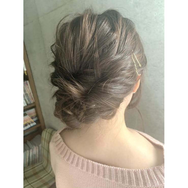 簡単ギブソンタックアレンジ Hair Salon Syrup ヘアサロンシロップ のヘアスタイル 美容院 美容室を予約するなら楽天ビューティ