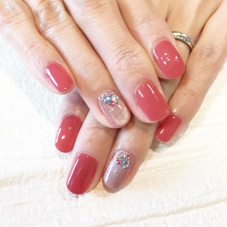 マグネットジェル×ワンカラー×ストーン | NAIL SALON AMULE(ネイル