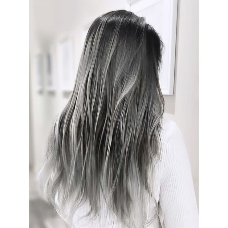 Aube Hair ホワイトグレーハイライト シースルース Aube Hair Clarus 東京府中店 オーブヘアクラルス トウキョウフチュウテン のヘアスタイル 美容院 美容室を予約するなら楽天ビューティ