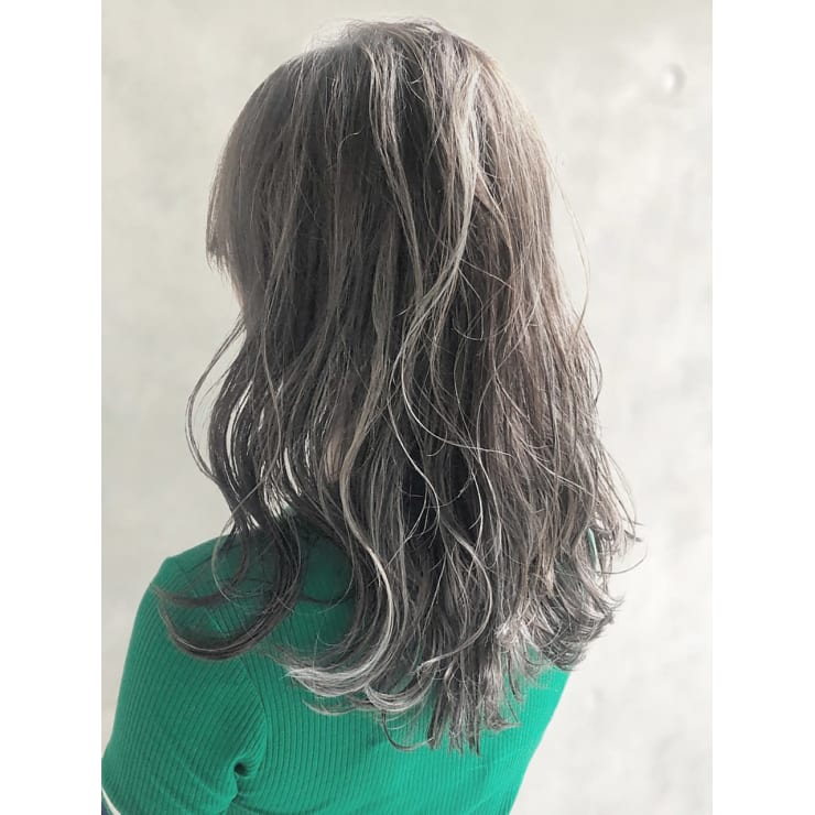 Aube Hair ラベンダーグレージュ ラフウェーブミデ Aube Hair Unli 梅田店 オーブヘアアンリ ウメダテン のヘアスタイル 美容院 美容室を予約するなら楽天ビューティ Aube Hair ラベンダーグレージュ ラフウェーブミデ Aube Hair Unli 梅田店 オーブヘアアンリ ウメダテン のヘアスタイル 美容院 美容室を予約するなら楽天ビューティ