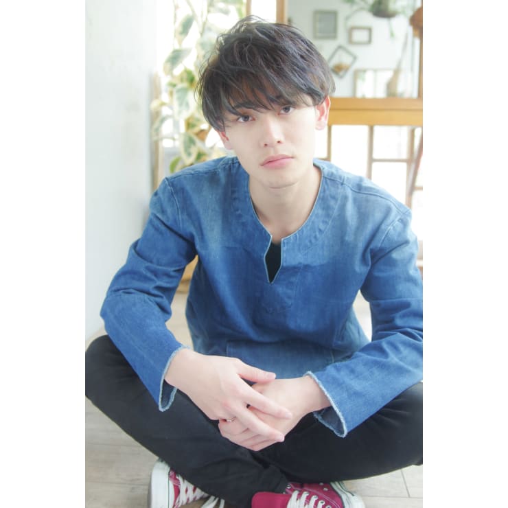 アップバングもできる メンズマッシュショート ツーブロック Plaisir プレジール のヘアスタイル 美容院 美容室を予約するなら楽天ビューティ