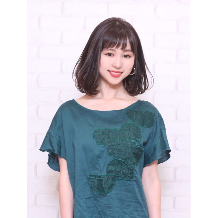 短め前髪の大人ボブ 毛先だけパーマをかければセット楽ちん Plaisir プレジール のヘアスタイル 美容院 美容室を予約するなら楽天ビューティ