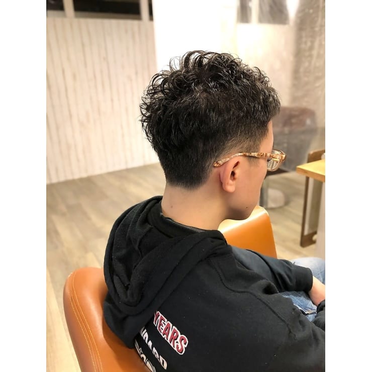 メンズポイントパーマ刈り上げショート 亀戸 1 Unplus Lien アンプリュスリアン のヘアスタイル 美容院 美容室 を予約するなら楽天ビューティ