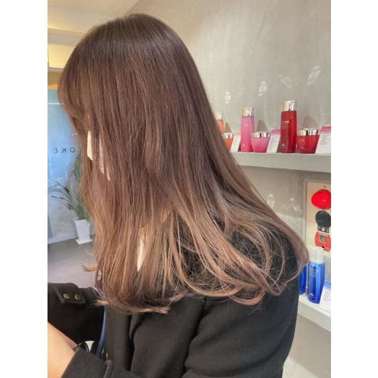 Yoke 大人暖色系カラーくすみピンクベージュケアブリーチ Yoke ヨーク のヘアスタイル 美容院 美容室を予約するなら楽天ビューティ