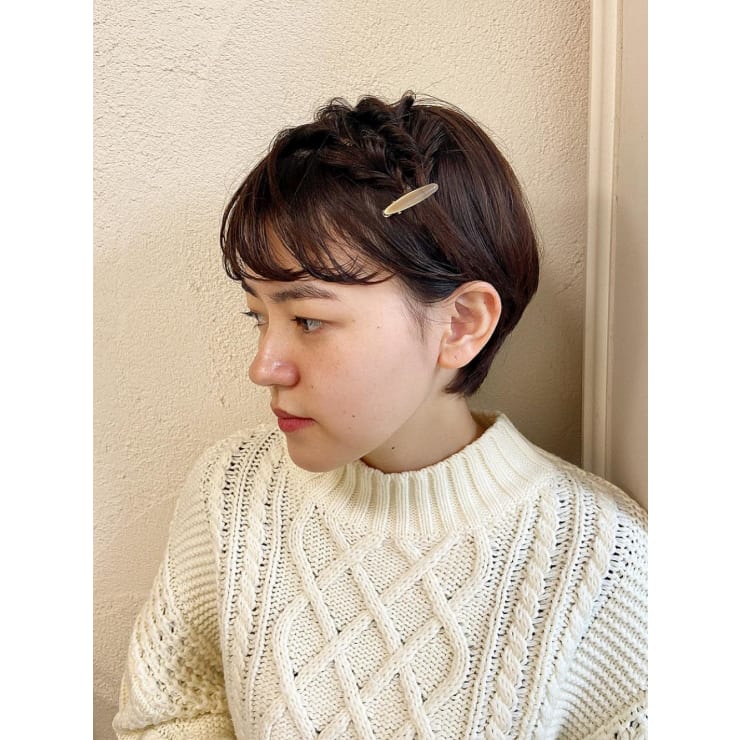 ショートヘアサイドくるりんぱアレンジ Natsuya ナツヤ のヘアスタイル 美容院 美容室を予約するなら楽天ビューティ